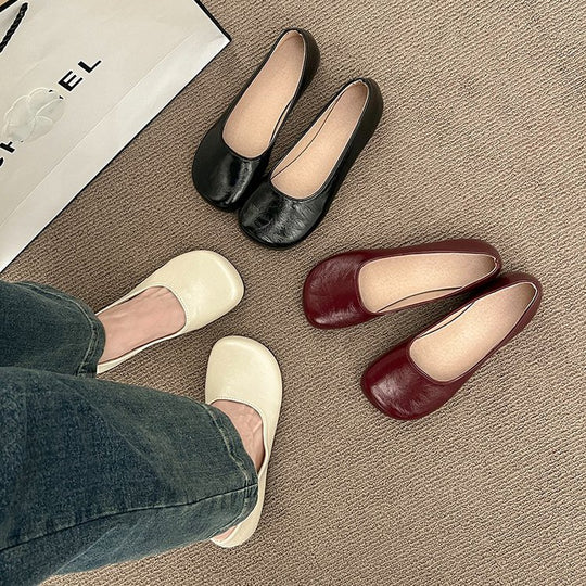 Damen Komfortable Ballerinas mit elegantem, glänzendem Obermaterial EB