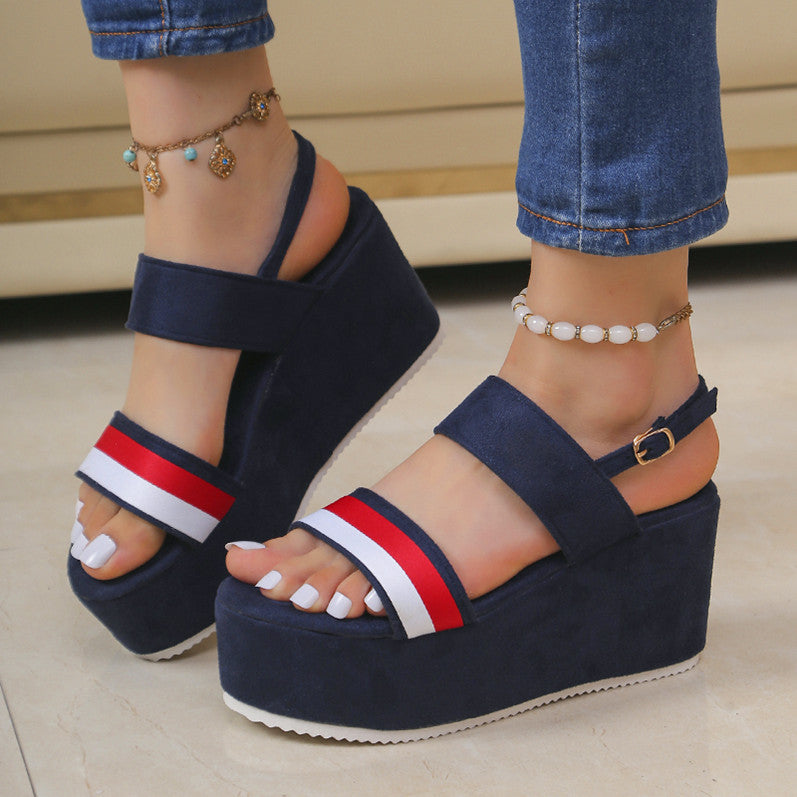 Damen Plattform-Sandalen mit modischem Riemchen-Design EB