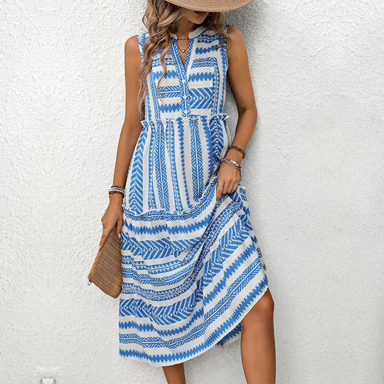 EB | Kleid mit ethnischem Print und V-Ausschnitt
