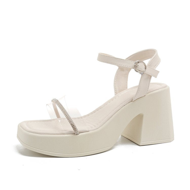 Damen Stylische Plateau Sandalen mit transparentem Riemen und funkelndem Akzent EB
