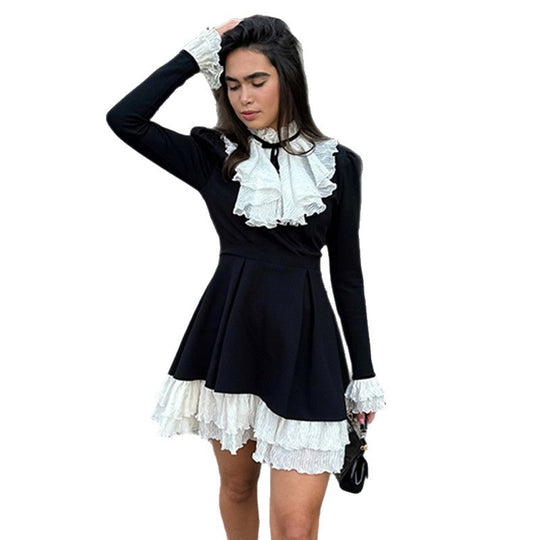 Damen nan viktorianisches Rüschenkleid mit Stehkragen, gerafftem Volant und mehrlagigem Plissee-Unterrock EB