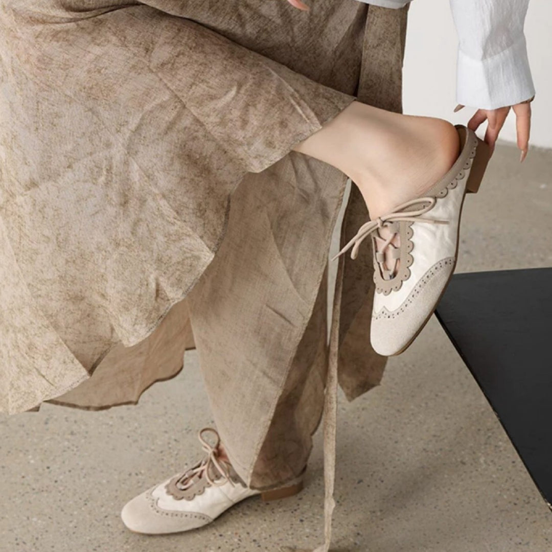 Damen modische Schnürschuhe mit dekorativen Lochmustern EB