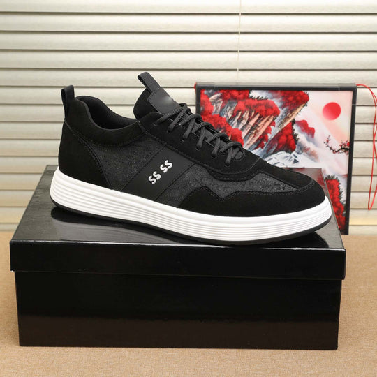 Damen Sportliche Sneakers mit atmungsaktiven Obermaterial und rutschfester Sohle EB