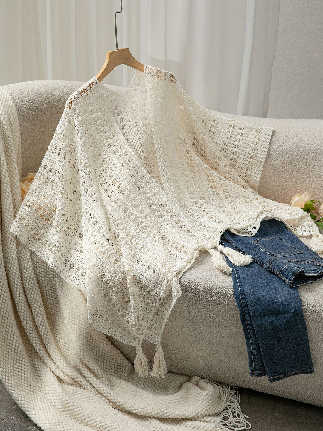 Damen luftiger Strickponcho mit Fransen EB