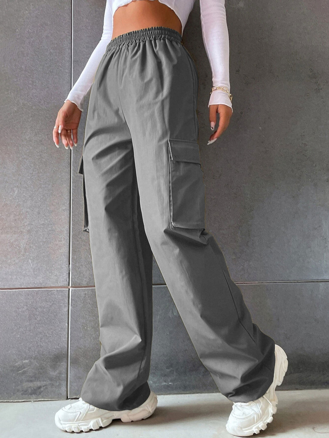 Damen Cargo-Hose mit seitlichen Taschen und elastischem Bund EB