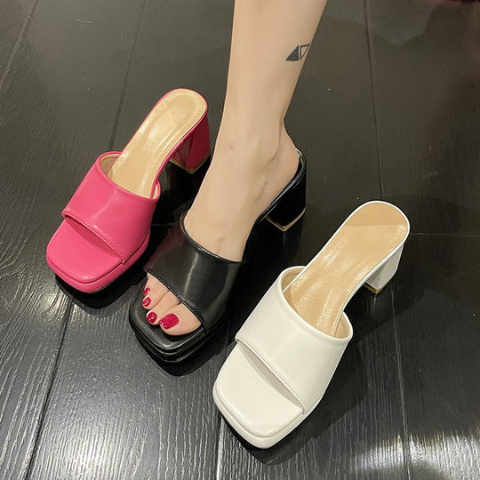 Damen Slides mit elegantem Blockabsatz und modischer Schuhspitze EB