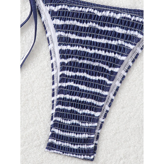 Damen Triangel-Bikini mit feinem Streifenmuster und raffinierten Bindebändern EB