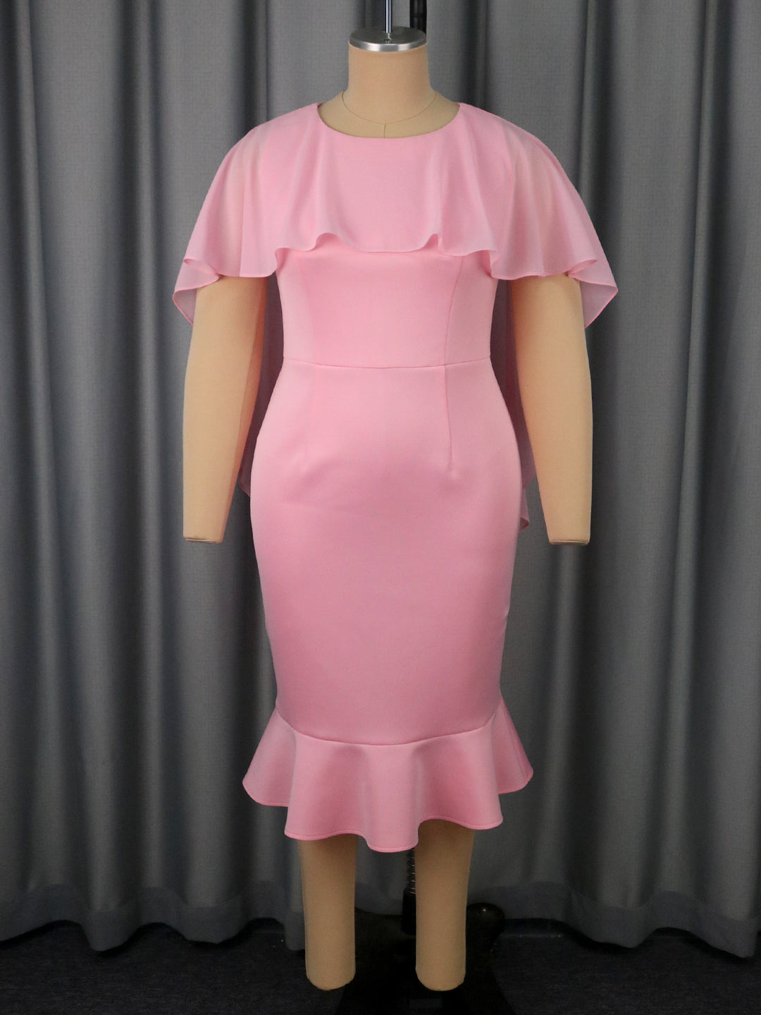 Damen Elegantes Abendkleid mit schwingendem Saum und Raffungen EB