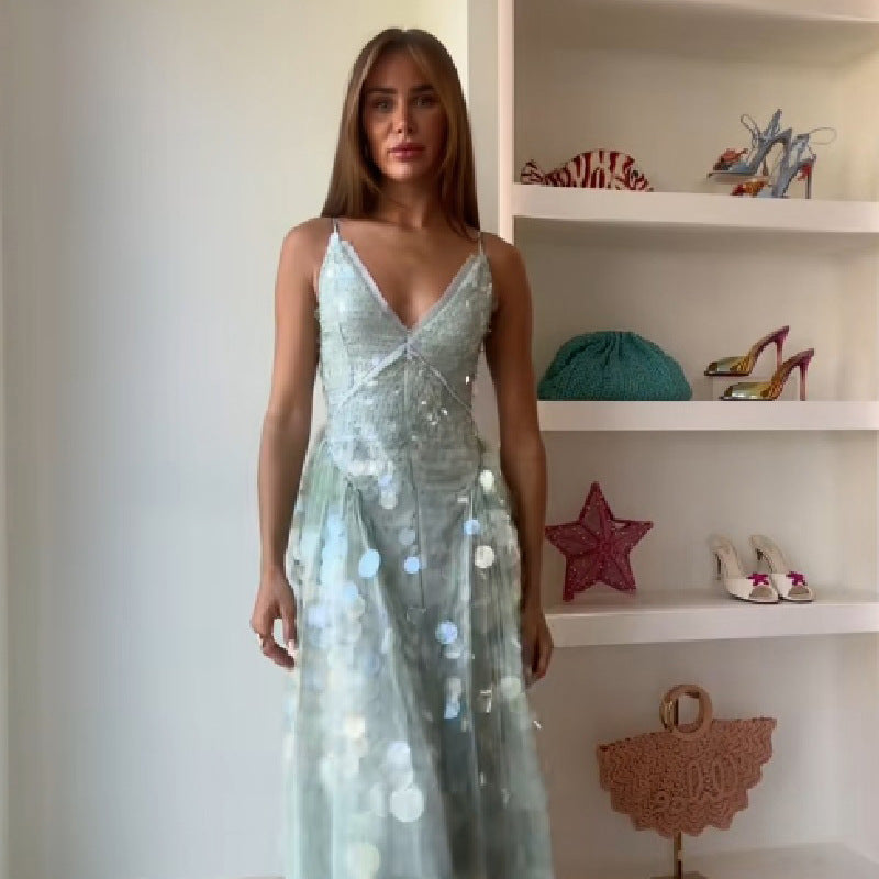 Damen Glamouröses Abendkleid mit funkelnden Details EB