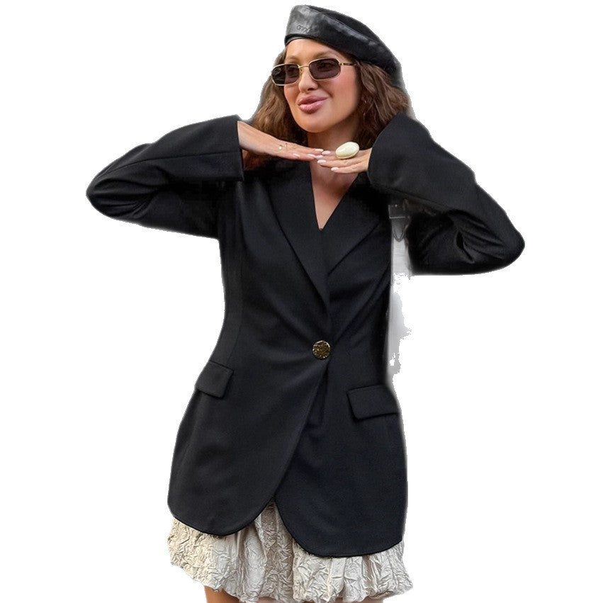 Damen Eleganter Blazer mit asymmetrischer Silhouette und goldenen Knopfdetails EB