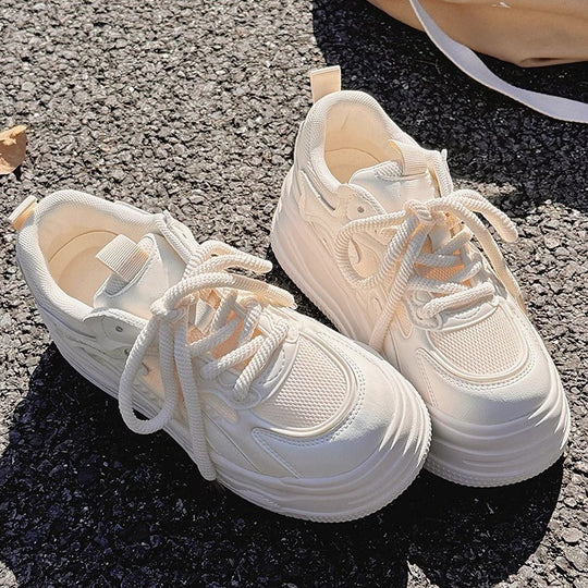 Damen Voluminöse Sneakers mit innovativem Dämpfungssystem EB