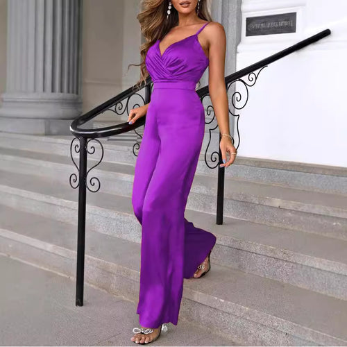 Damen eleganter Jumpsuit mit schmalen Trägern und einem fließenden Schnitt EB