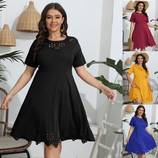 Damen luftiges Kleid mit dekorativem Lochmuster EB