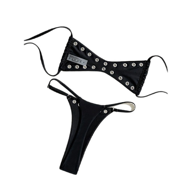 Damen Bikini mit auffälligen Ösen EB