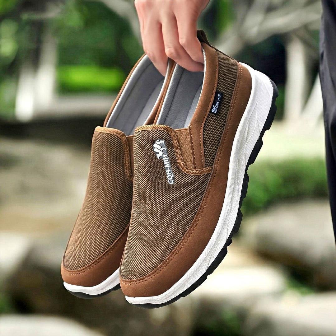 Herren nan gepolsterter Slip-On Komfort-Sneaker mit elastischem Einstieg, stoßdämpfender EVA-Plateausohle und herausnehmbarem Komfortfußbett EB