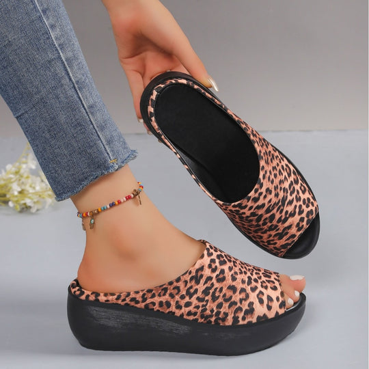 Damen Plateauslipper mit animalischem Muster EB