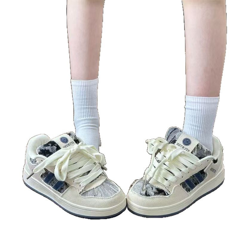 Damen Sneaker mit texturiertem Obermaterial und modernen Akzenten EB