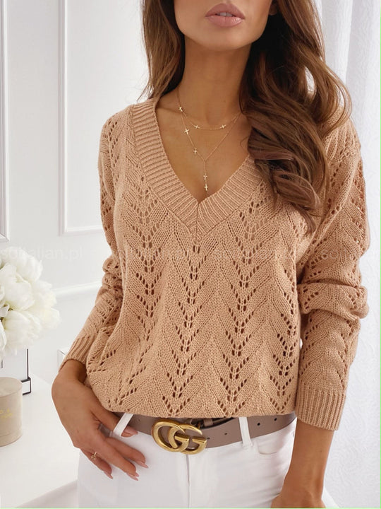 Damen Grobstrickpullover mit elegantem V-Ausschnitt und filigranem Muster EB