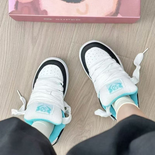 Damen Sneaker mit atmungsaktivem Mesh-Obermaterial und stoßdämpfender Sohle EB
