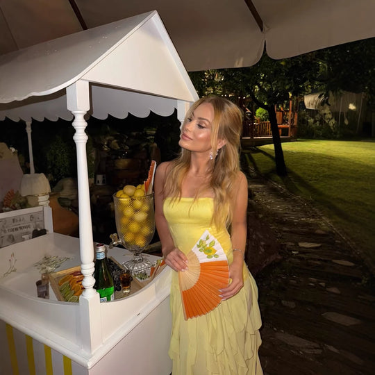 Damen Rüschen Abendkleid mit schimmerndem Oberteil und elegantem Schnitt EB