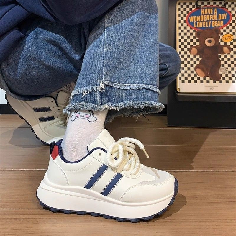 Damen Sportliche Chunky Sneakers mit optimaler Dämpfung und modischem Design EB
