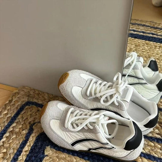 Damen Sportliche Sneakers mit atmungsaktivem Obermaterial und bequemem Fußbett EB