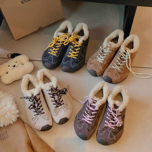Damen Komfortable Sneaker mit flauschigem Innenfutter und modischem Design EB