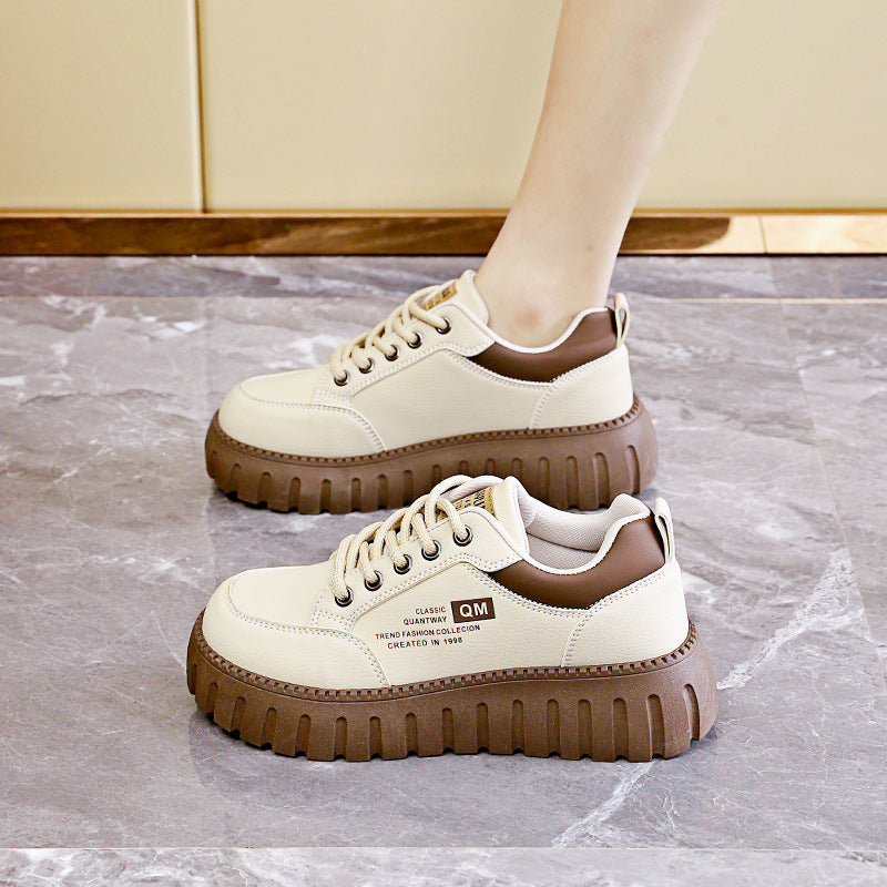 Damen modische Plattform Sneakers mit dynamischem Design und dämpfender Sohle EB