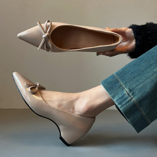 Damen elegante spitze Pumps mit Schleifenakzent EB