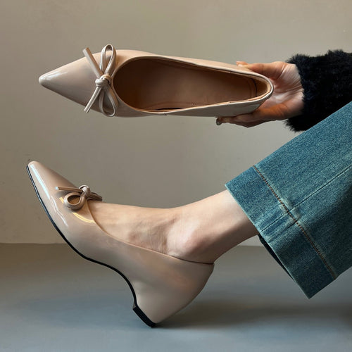 Damen elegante spitze Pumps mit Schleifenakzent EB