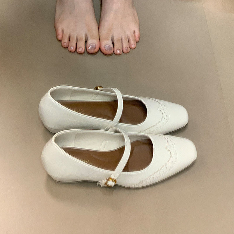 Damen Ballerinas mit elegantem Riemchen und verspieltem Schnitt EB