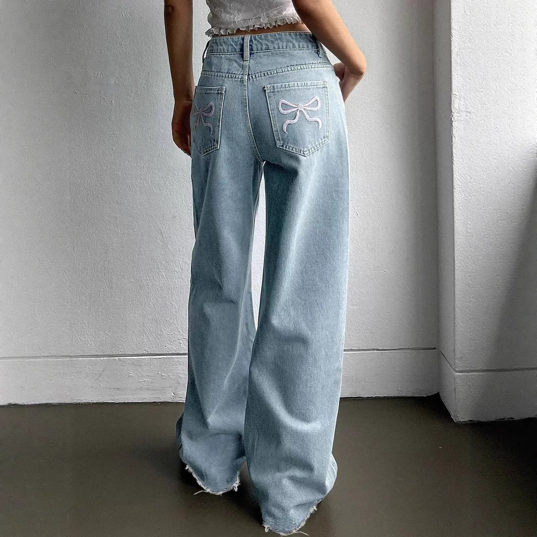 Damen Weite Jeans mit lässigem Schnitt und fransigen Säumen EB