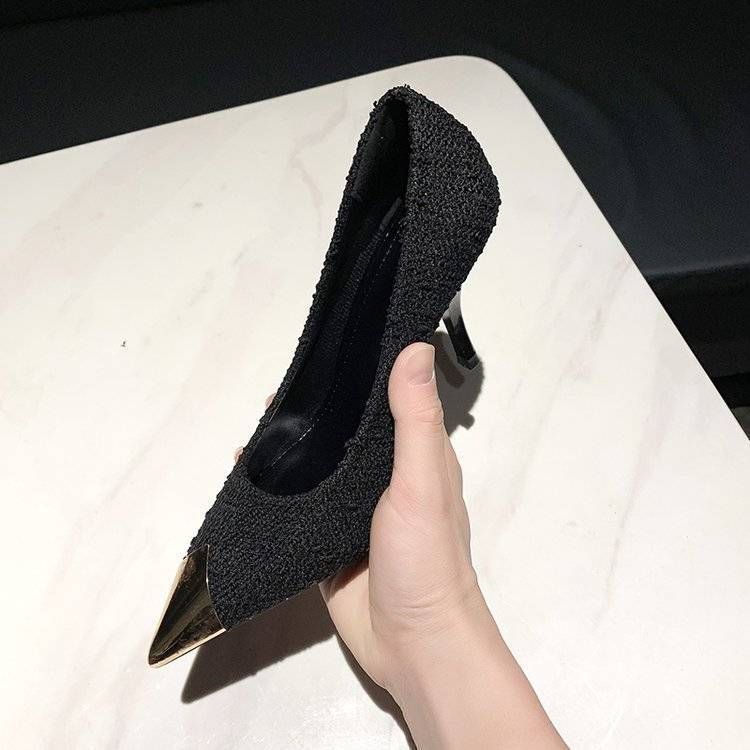 Damen elegante spitze Pumps mit metallic Akzenten EB