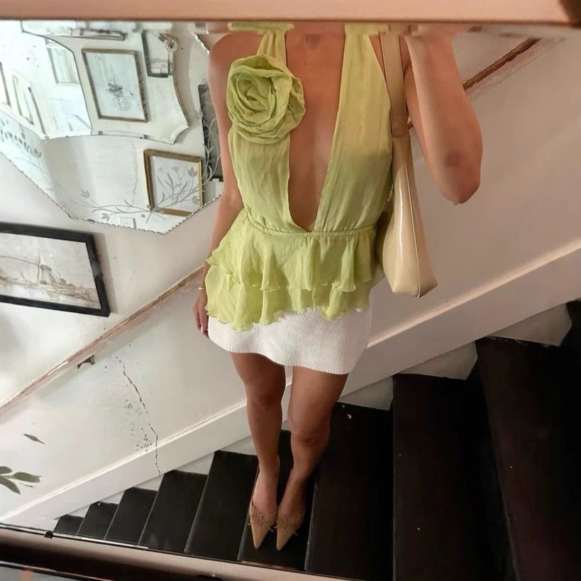 Damen Elegantes Oberteil mit Blumenapplikation und tiefem V-Ausschnitt EB