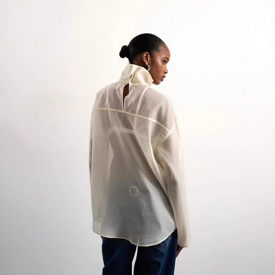 Damen Elegante Bluse aus transparentem Stoff mit stehendem Kragen EB