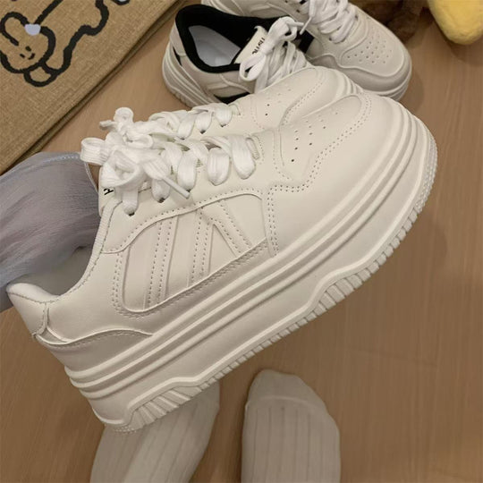 Damen Sportliche Komfort Sneaker mit atmungsaktivem Obermaterial und rutschfester Sohle EB