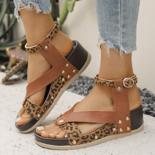 Damen Komfortable Sandalen mit floralen Akzenten und anatomischem Fußbett EB