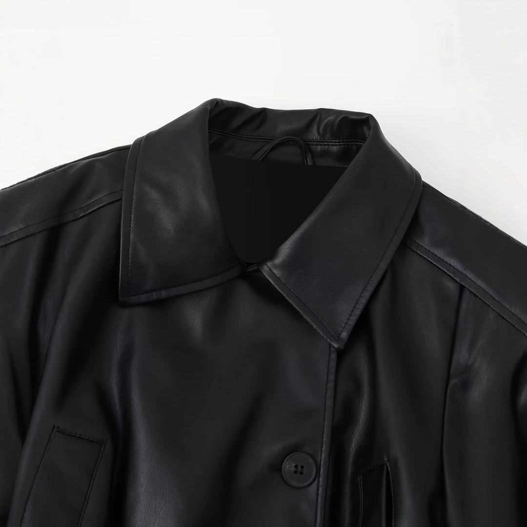 Damen Kunstlederjacke mit eleganten Knopfdetails und Gürteldesign EB