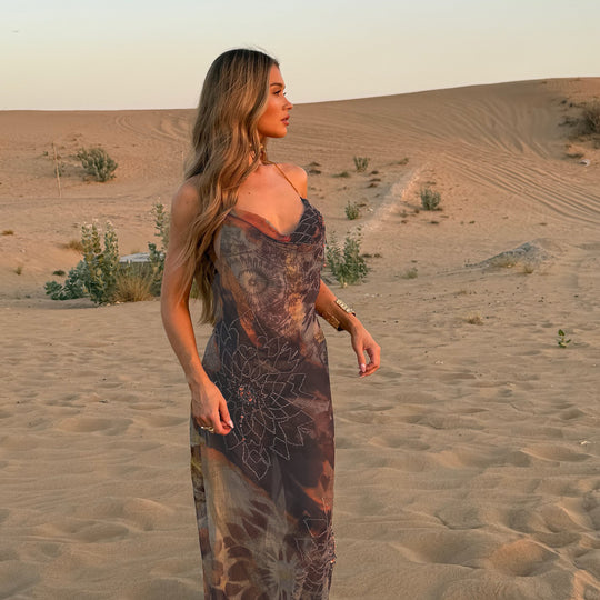 Damen Maxikleid mit anpassbaren Trägern und floralen Mustern EB