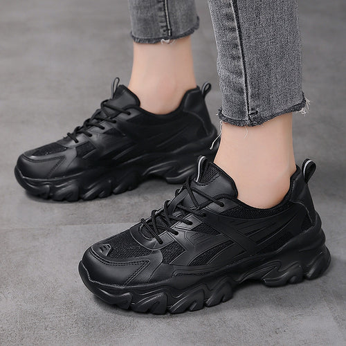 Damen Sportliche Sneakers mit atmungsaktivem Mesh-Obermaterial und stoßdämpfender Sohle EB