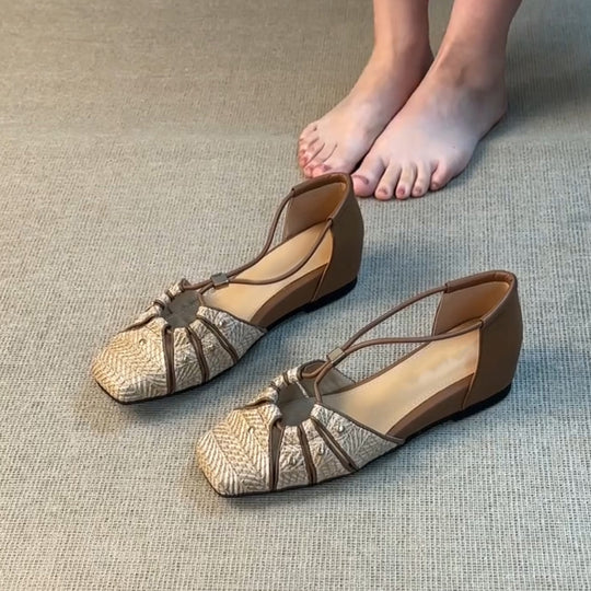 Damen Sandalen mit elegantem Riemchendesign und modischen Akzenten EB