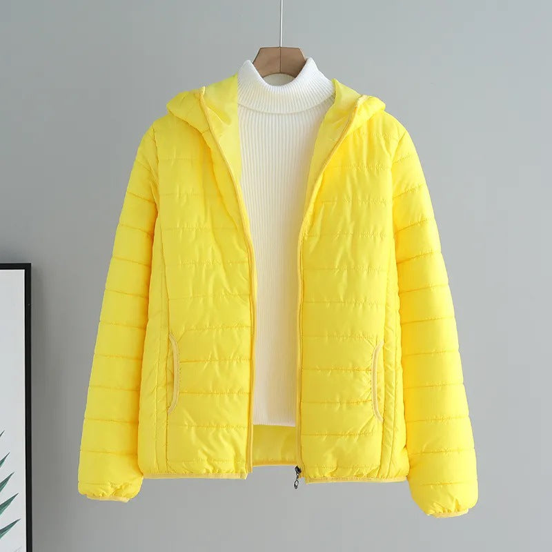 Damen gesteppte Übergangsjacke mit Kapuze und modernem Schnitt EB