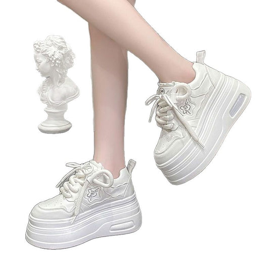 Damen Sportliche Plateau-Sneaker mit modischem Blumendetail EB