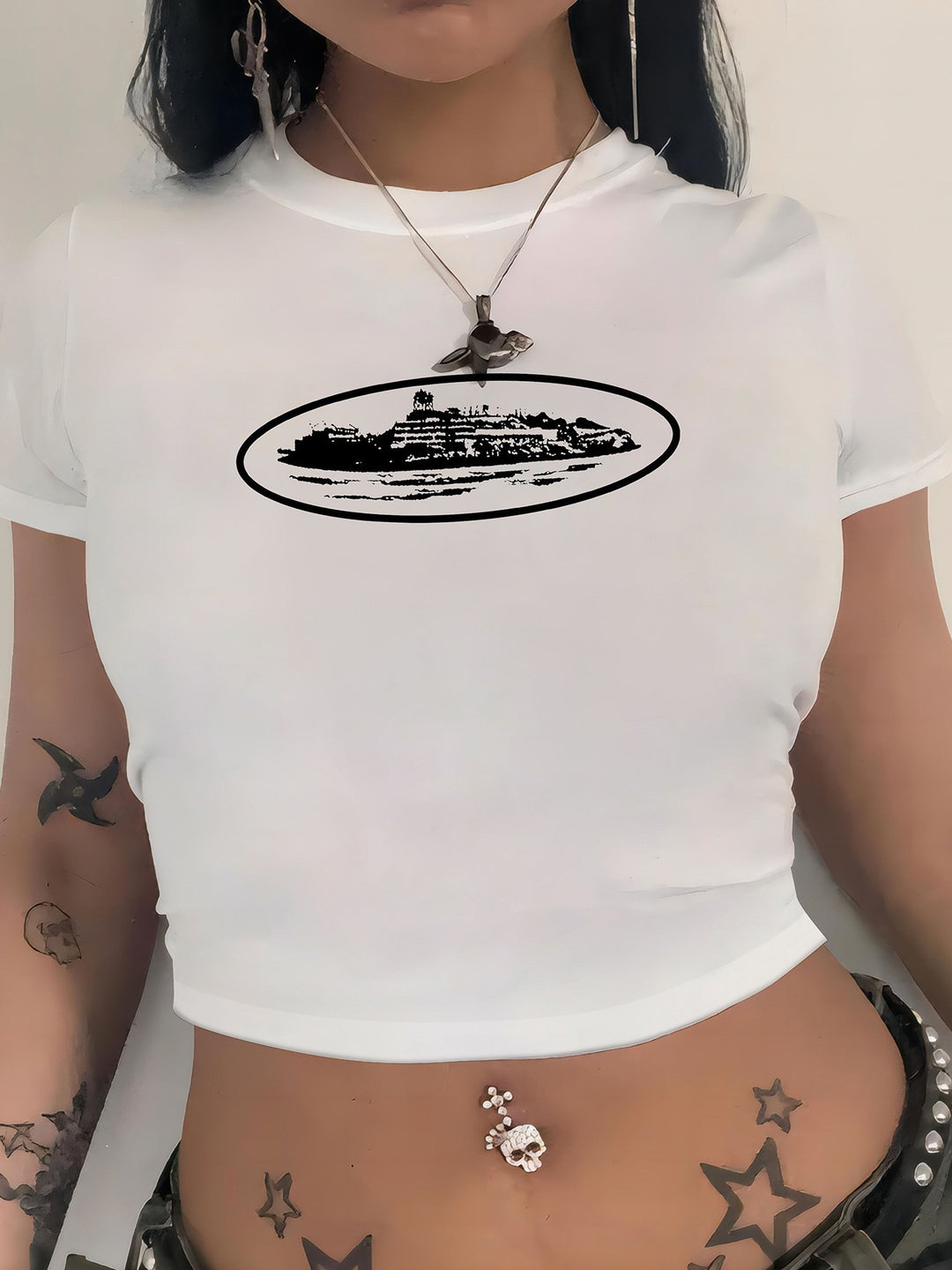 Damen cropped T-Shirt mit exklusivem Pferdemotiv und figurbetontem Schnitt EB