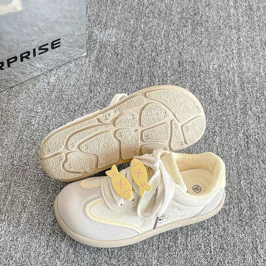 Damen Sportliche Sneakers mit einzigartigem Schnürsystem und attraktivem Design EB