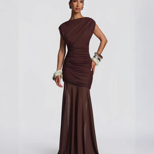 Damen Elegantes und figurbetontes Abendkleid mit Raffungen EB