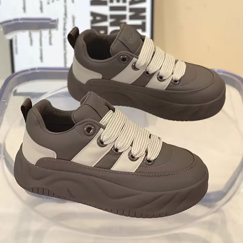 Damen Plattform Sneakers mit dickem Gummi-Style und farblich abgesetzten Details EB