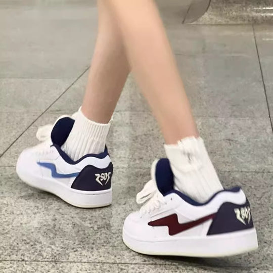 Damen Sportliche Sneaker mit atmungsaktiver Mesh-Oberfläche und modernem Design EB