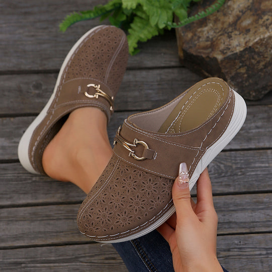 Damen Clogs mit floralem Lochdesign und komfortabler Fußbettgestaltung EB