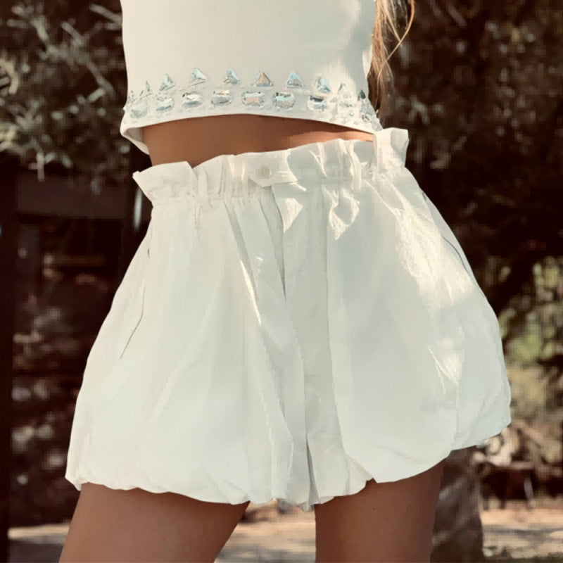 Damen modische Shorts mit elastischem Bund und dekorativem Rüschensaum EB